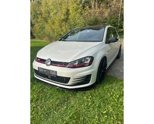 VW Volkswagen Golf GTI Performance gepflegt Gebrauchtwagen