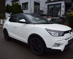 SsangYong Ssangyong Tivoli Black+White 4x2 Gebrauchtwagen