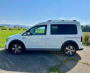 VW Volkswagen Caddy 2,0TDI 110kW BMT DSG Alltrack 5-S Gebrauchtwagen