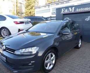 VW Volkswagen Golf VII Variant*NAVI*XENON*PDC*AHK*SHZ Gebrauchtwagen