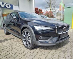 Volvo Volvo V60 B4 Cross Country Plus AWD Pano. AHK Gebrauchtwagen