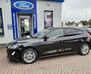 Ford Ford Focus 1.0 EcoBoost Titanium 125 PS Automatik Gebrauchtwagen