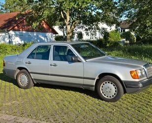 Mercedes-Benz Mercedes-Benz W 124, 300E Daimler Benz E-Klasse Li Gebrauchtwagen