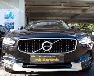 Volvo Volvo V90 CrossCountry Pro D4 AWD 360°LED LKA Pano Gebrauchtwagen