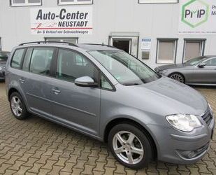 VW Volkswagen Touran Trendline, AHK, CLIMATR., 6 GANG Gebrauchtwagen