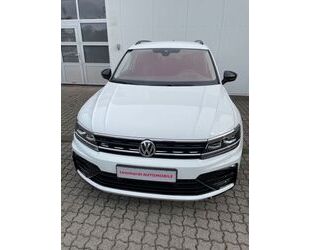 VW Volkswagen Tiguan Highline R-Line Black Style Stan Gebrauchtwagen