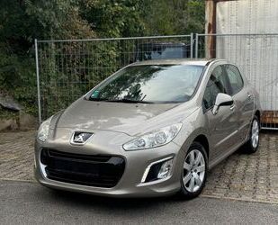 Peugeot Peugeot 308 e-HDi FAP 110 STOP & START Allure Tuv Gebrauchtwagen