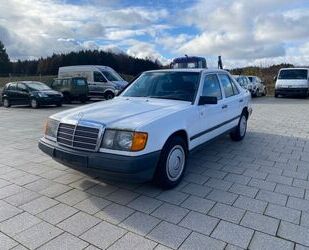 Mercedes-Benz Mercedes-Benz E 300 4 Matic Klima Gebrauchtwagen