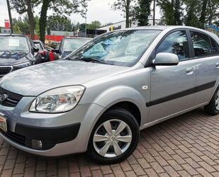 Kia Kia Rio Hatchback Zahnriemen+Inspektion+TÜV neu Gebrauchtwagen