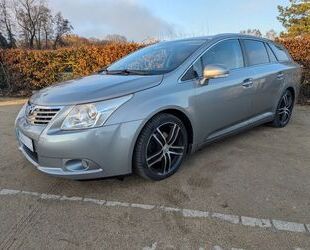 Toyota Toyota Avensis Combi Edition 1.8 Valvematic Editio Gebrauchtwagen