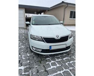 Skoda Skoda Rapid 1.4 TDI / SHZ/ Kamera Gebrauchtwagen