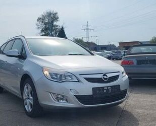 Opel Opel Astra J Sports Tourer Design Edition Gebrauchtwagen