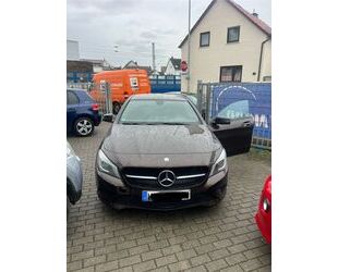 Mercedes-Benz Mercedes-Benz CLA 220 CDI DCT Urban Urban Gebrauchtwagen