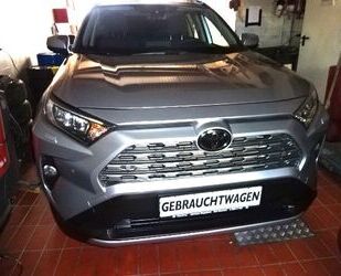 Toyota Toyota RAV4 2,0 4x4 Club,/Navi/LED/AHK/Allrad Gebrauchtwagen