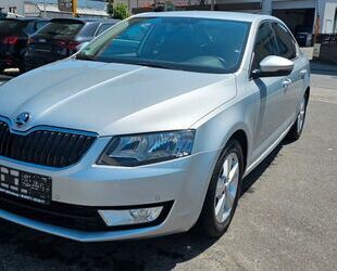 Skoda Skoda Octavia Lim. Elegance/Navi/Kamera/AHK Gebrauchtwagen