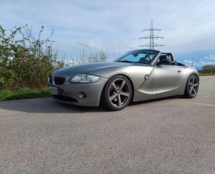 BMW BMW Z4 3.0i -Roadster KW Fahrwerk Leder 18 Zoll Gebrauchtwagen