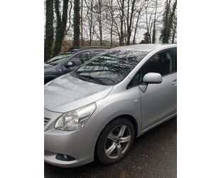 Toyota Toyota Verso 2.2l D-4D Life Automatik Life Gebrauchtwagen