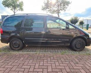 VW Volkswagen Sharan Cruise 1.9 TDI Klima Navi AHK Gebrauchtwagen