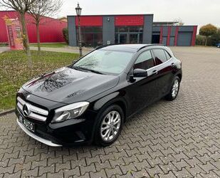 Mercedes-Benz Mercedes-Benz GLA 200 CDI Aut.Panorama Navi AHK Gebrauchtwagen