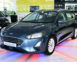 Ford Ford Focus Turnier Titanium*NAVI*KAMERA*SHZ*ALU*LE Gebrauchtwagen