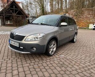 Skoda Skoda Fabia 1.2l TSI DSG 77kW Scout Combi Scout Gebrauchtwagen