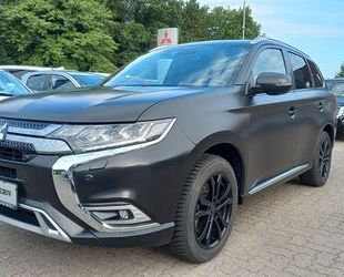 Mitsubishi Mitsubishi Plug-in Hybrid Outlander 4WD Top /AHK/F Gebrauchtwagen