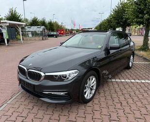 BMW BMW 520d Touring Automatik Navi LED Panorama Kamer Gebrauchtwagen