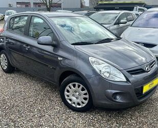 Hyundai Hyundai i20 FIFA WM Edition*Klima*2.HD*TÜV NEU Gebrauchtwagen