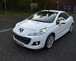 Peugeot Peugeot 207 CC Platinum*Klimaautomatik*Leder*ALU*S Gebrauchtwagen