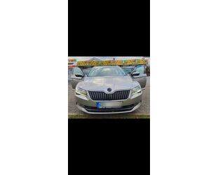 Skoda Skoda Superb 2.0 TDI SCR 140kW DSG Style Combi Sty Gebrauchtwagen