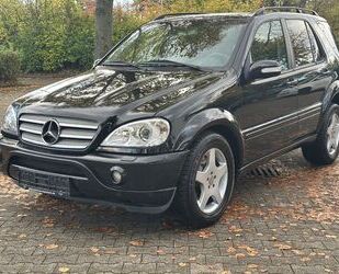 Mercedes-Benz Mercedes-Benz ML 55 AMG*LEDER*NAVI*BOSE*AHK*BI-XEN Gebrauchtwagen