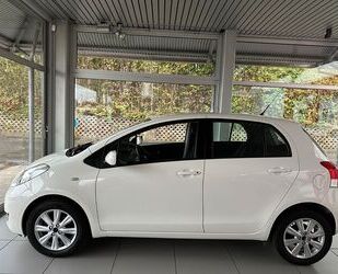 Toyota Toyota Yaris Comfort 1.33VVT-i 1Hand Klimatr. Navi Gebrauchtwagen