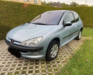 Peugeot Peugeot 206 1.4i 88PS Klima Gebrauchtwagen