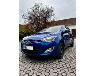 Hyundai Hyundai i20 in Blau Zuverlässiger Cityflitzer Gebrauchtwagen