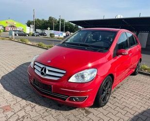 Mercedes-Benz Mercedes-Benz B 200*AUTOMATIK*KLIMA*PANORAMA*BI XE Gebrauchtwagen