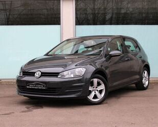 VW Volkswagen Golf VII Lim./*Navigation*/*Pdc*/*Shz*/ Gebrauchtwagen