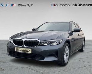 BMW BMW 330d xDrive touring Advantage SpurAss AHK Navi Gebrauchtwagen