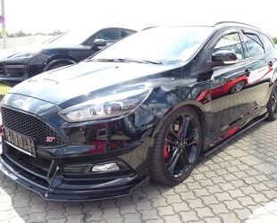 Ford Ford Focus Turnier ST 2.0 EcoBoost Sport Umbau Gebrauchtwagen