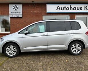 VW Volkswagen Touran CL 2,0 TDi DSG LED/EasyOpen/Pano Gebrauchtwagen