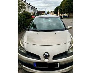 Renault Renault Clio Privilege 1.6 16V ESP 82kW Expression Gebrauchtwagen