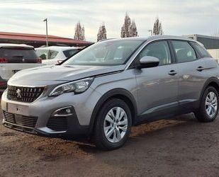 Peugeot Peugeot 3008 Active 1.5HDI.Autom.Navi.Kamera. Gebrauchtwagen