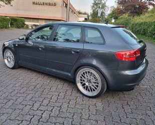 Audi Audi A3 3.2 quattro DSG S line Sport. Sportback S. Gebrauchtwagen