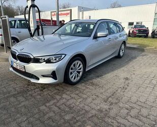 BMW BMW 320d Touring Advantage Automatik Advantage Gebrauchtwagen