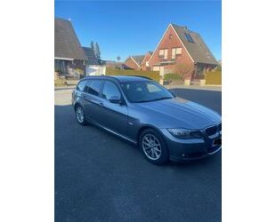 BMW BMW 320d Touring -Ledersitze/Panoramadach/Harmanca Gebrauchtwagen