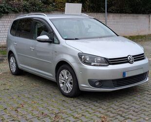 VW Volkswagen Touran 2.0 TDI DSG sehr guter Zustand! Gebrauchtwagen