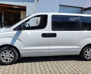 Hyundai Hyundai H-1 Transporter mit Scheiben Gebrauchtwagen