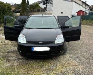 Ford Ford Fiesta 1,4 16V Ambiente Ambiente Gebrauchtwagen