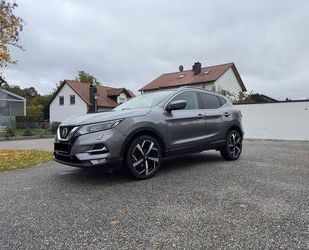 Nissan Nissan Qashqai 1.3 DIG-T DCT 160PS Tekna Gebrauchtwagen