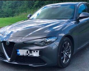 Alfa Romeo Alfa Romeo Giulia 2.2 Diesel 16V 140 kW AT8 Super Gebrauchtwagen