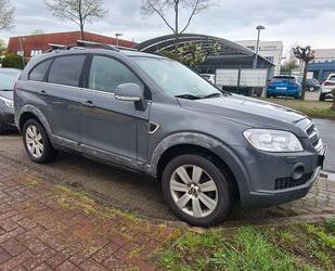 Chevrolet Chevrolet Captiva 2.0 D LT 4WD 7 Sitze Leder Xenon Gebrauchtwagen